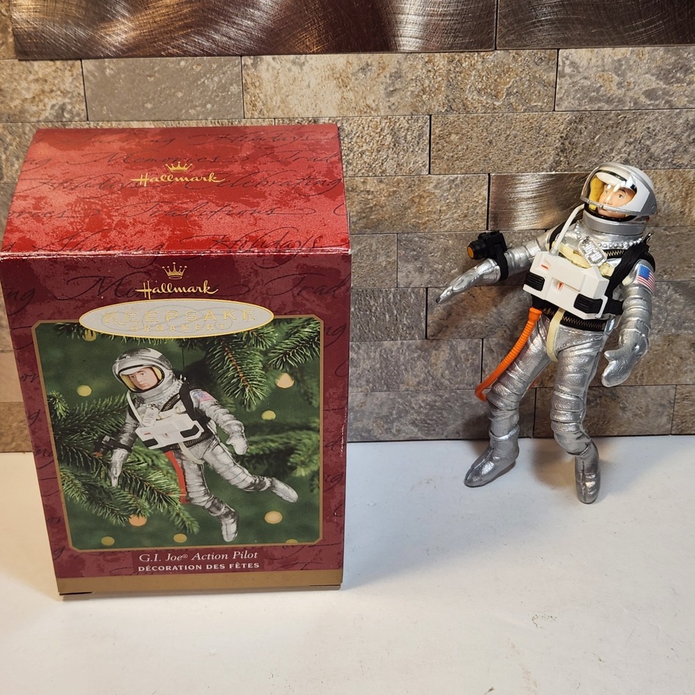 Hallmark Keepsake 2000 G.I Joe Action Pilot Astronaut Space Suit Ornament QX6734